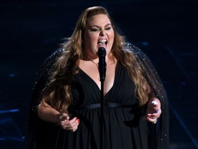 Chrissy Metz en el tercer espectáculo musical de la noche