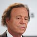 Julio Iglesias niega las acusaciones contra él y las redes tiran de hemeroteca digital: "Es un truhán y no es un señor"