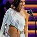 Natti Natasha confirma que está embarazada en plena actuación de los Premios Lo Nuestro 2021
