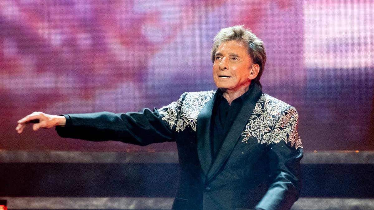 Barry Manilow revive ‘Another Life’ tras superar un cáncer de pulmón y convierte una vieja canción en el momento más íntimo de su carrera