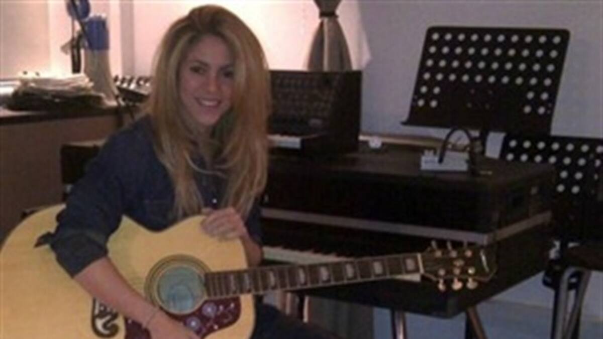 Shakira y 23