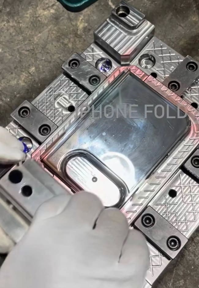 iPhone Fold