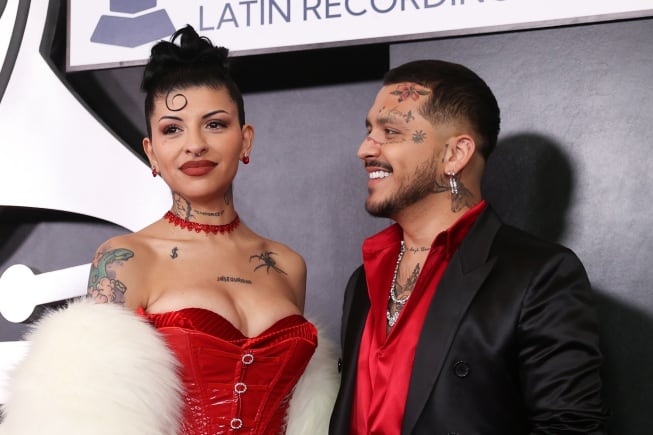 Cazzu y Nodal en los Latin Grammy de 2022