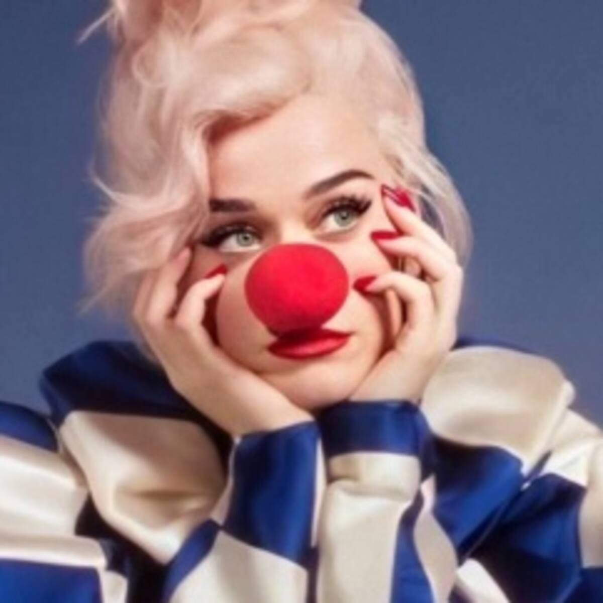 Katy Perry presentó "Smile"