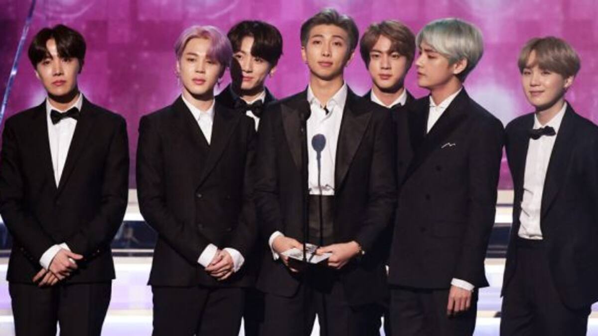 El cantante que "se suma" a la colección de muñecos de BTS