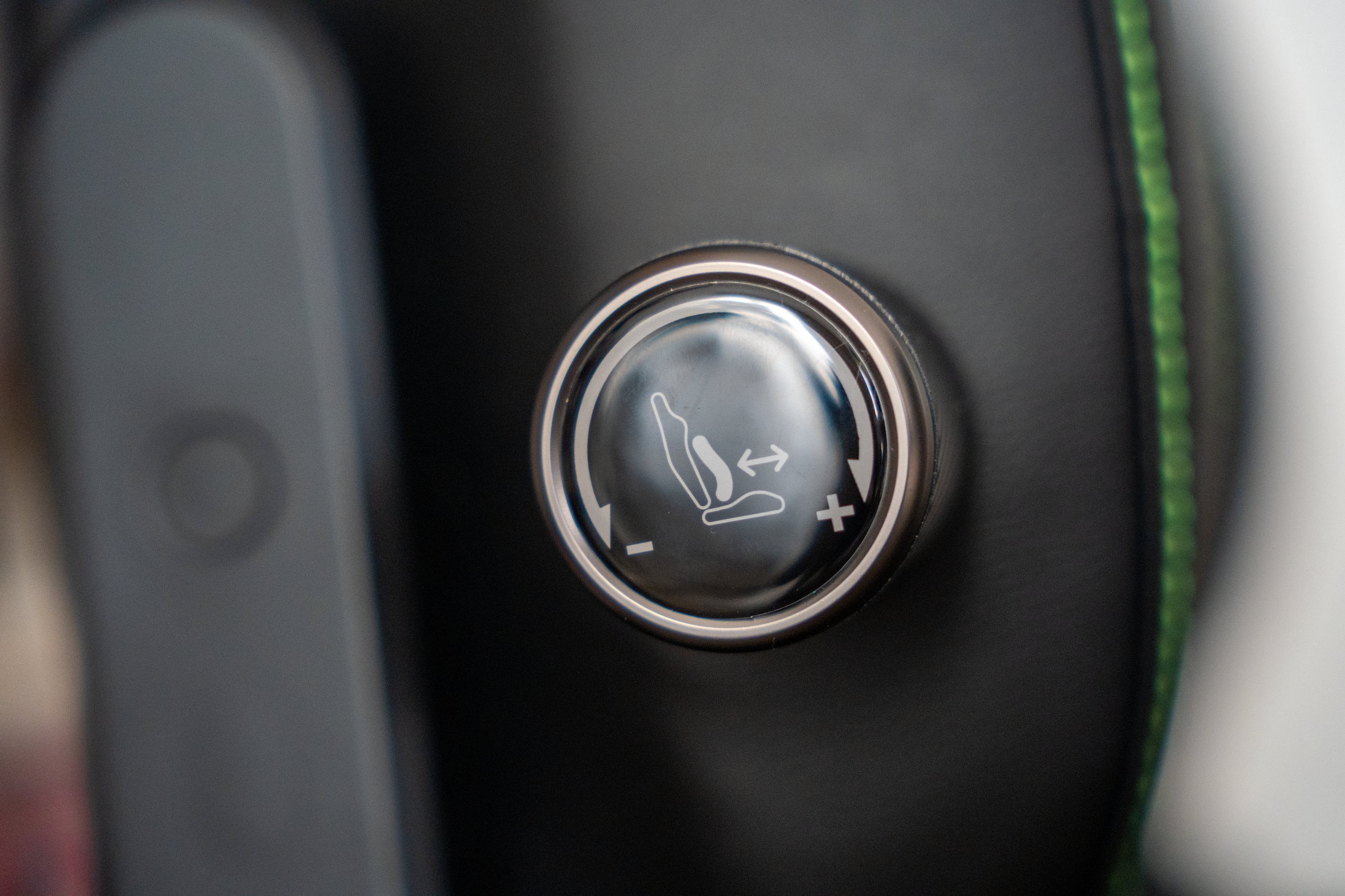 Razer Iskur V2 NewGen: la silla que cambia tu escritorio más que un ratón o un teclado