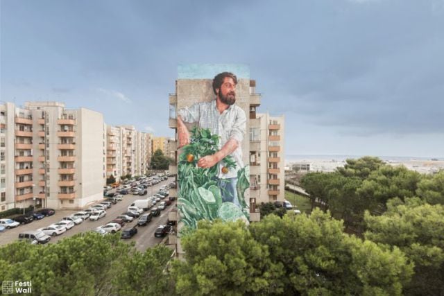 &#039;El Jardinero&#039; en Italia, mural de Fitan Magee uno de los artistas participantes