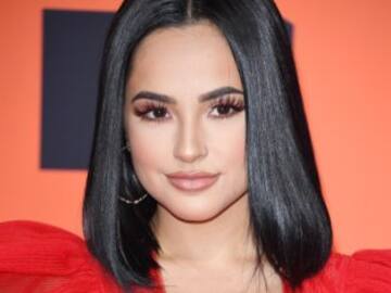 Becky G reivindica sus orígenes latinos con una foto que ha hecho llorar a Sofía Reyes