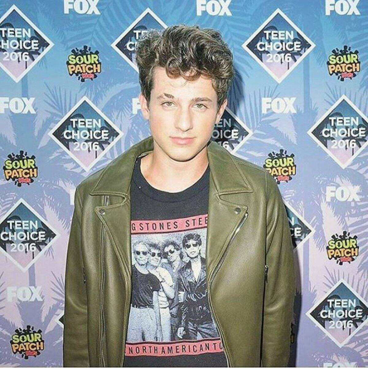 ¿Lo tenían a Charlie Puth fan de los Rolling Stones?