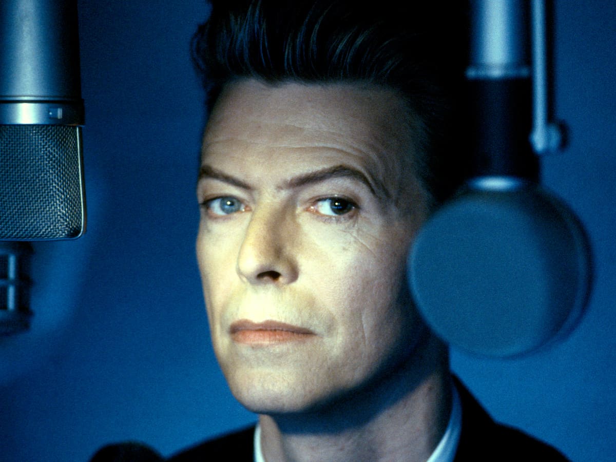 La frase de David Bowie sobre envejecer que cobra más sentido en una sociedad obsesionada con la juventud