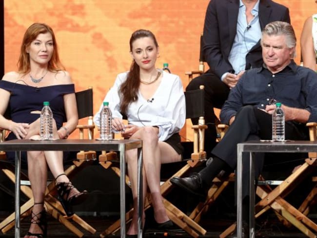 Stephenie Niznik (a la izquierda) en 2017, en el reencuentro por el 15 aniversario de 'Everwood'.