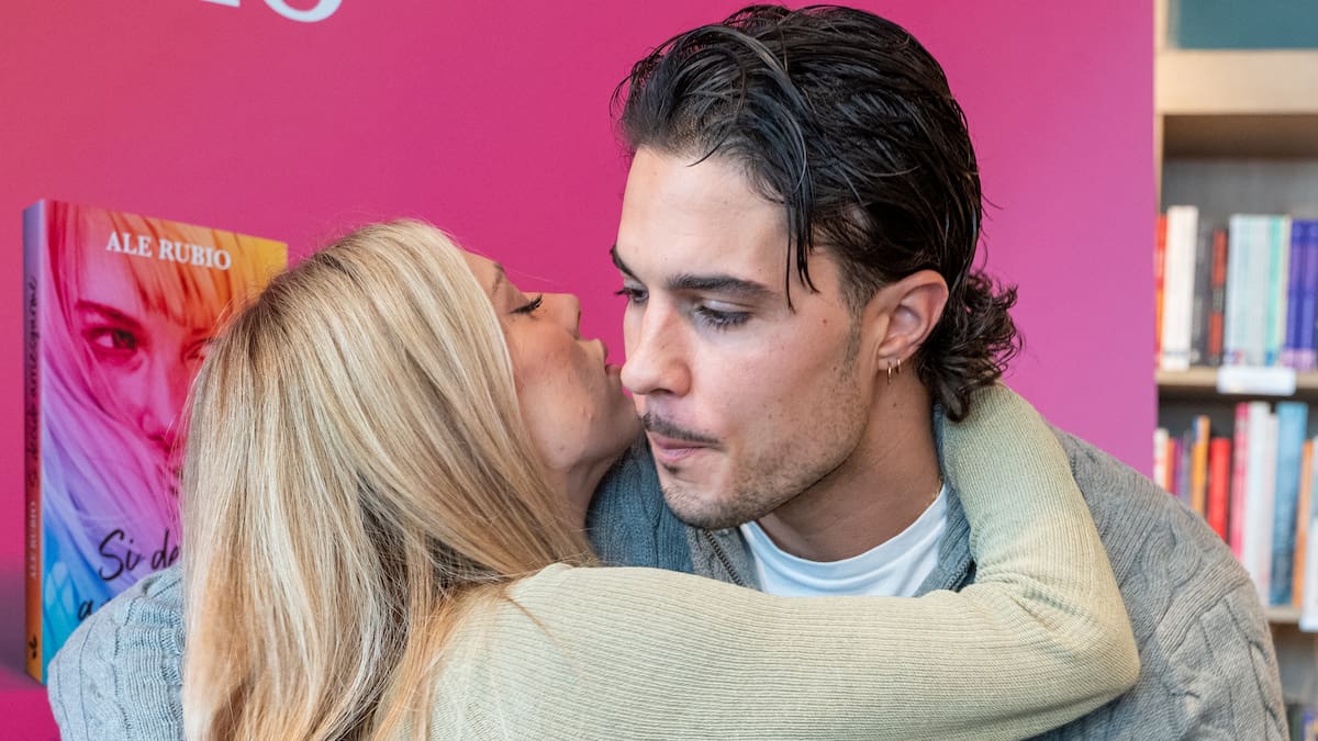 Alejandra Rubio y Carlo Constanzia comparten la primera foto tras dar a luz y desvela el nombre de su hija