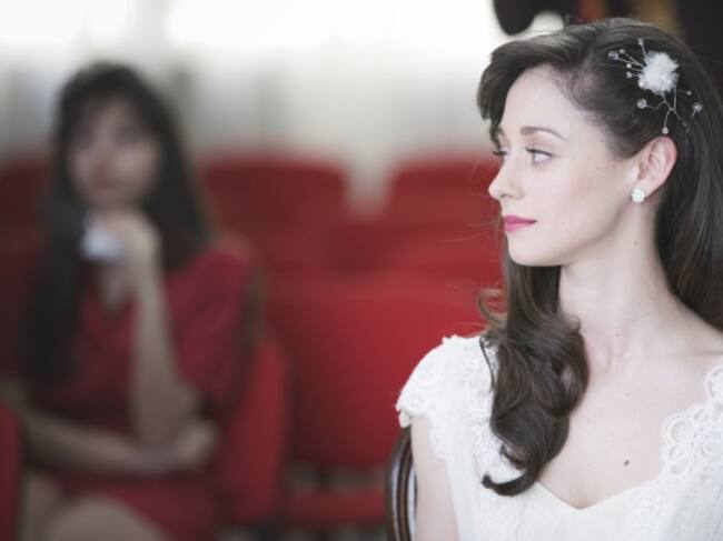 Elena Rivera se pone el traje de novia en 'Cuéntame'