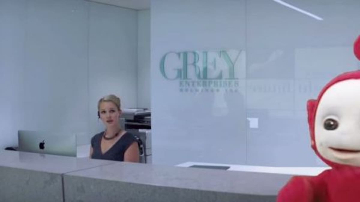 Así sería si un "Teletubbie" protagonizara "50 Sombras de Grey"