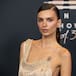 Emily Ratajkowski denuncia, en su libro, los abusos de Robin Thicke durante el rodaje de ‘Blurred lines’ ©copyright los40.com