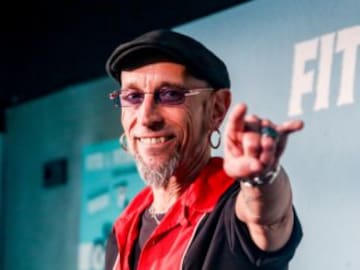 Fito & Fitipaldis: “Nunca me he considerado una estrella del rock porque creo que en España no existen”