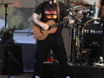 Ed Sheeran encuentra a su media naranja en ‘Shivers’: ¡mira el vídeo y la letra!