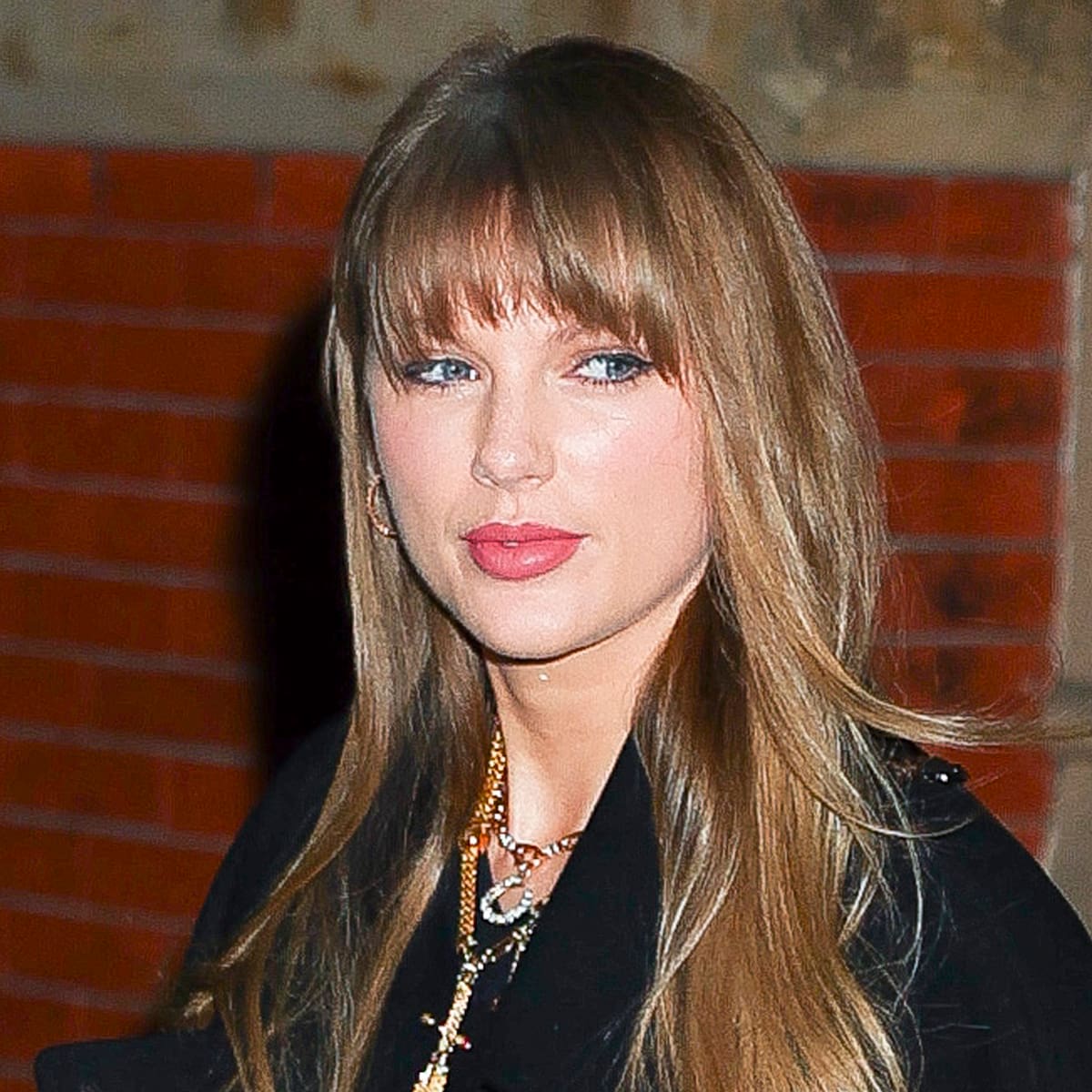 Taylor Swift, Rosalía y Bruno Mars tratarán que quitar el puesto a Romeo Santos y Prince Royce