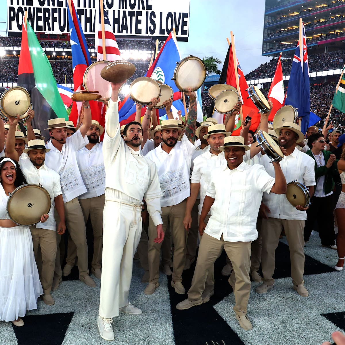 ¿Cuánto dinero se lleva Bad Bunny por actuar en la Super Bowl?