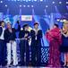 Laura Escanes y Álvaro de Luna: cruce de palabras, pero no de miradas, en LOS40 Music Awards Santander 2024