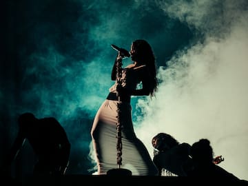 Inma Cuesta reacciona a las palabras de Paco León extasiado tras el concierto de Rosalía: "Qué bonito"