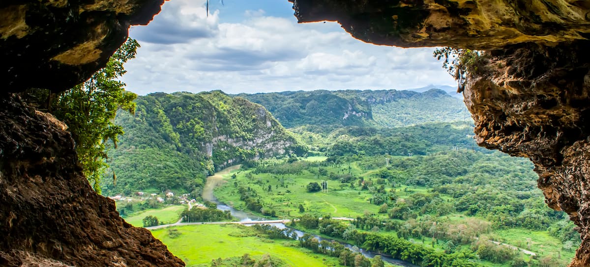 Cueva Ventana, en Puerto Rico, uno de los países con el aire más limpio.