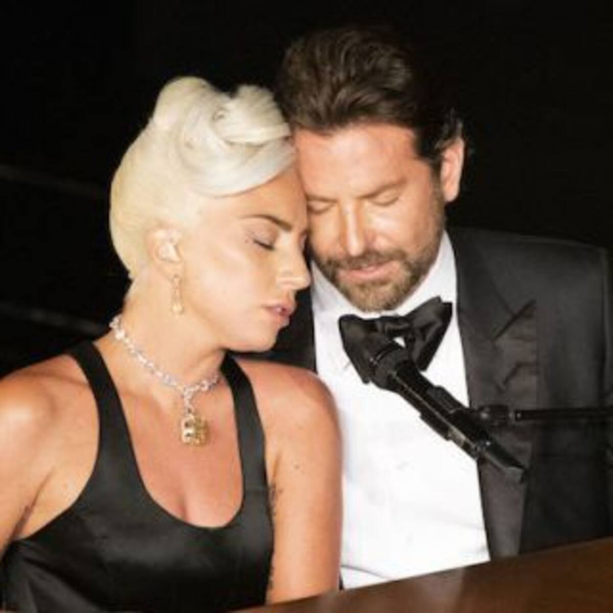 La ex esposa de Bradley Cooper habló del supuesto romance del actor con Lady Gaga