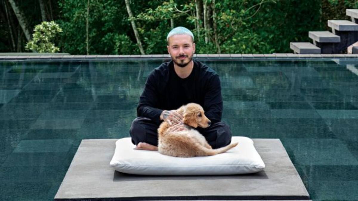 J Balvin presenta su casa a prestigiosa revista de arquitectura