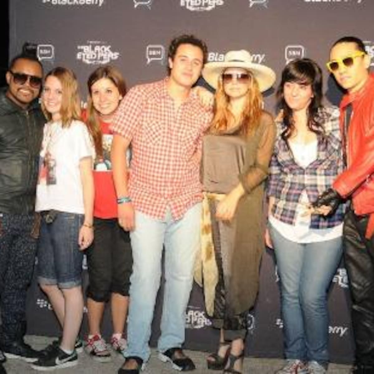 Camión de 40 Principales / Meet & Great con Black Eyed Peas