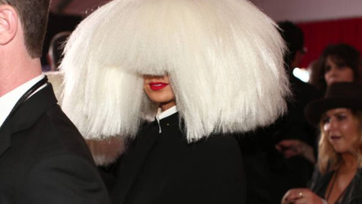 Sia cantó en el "Carpool karaoke"