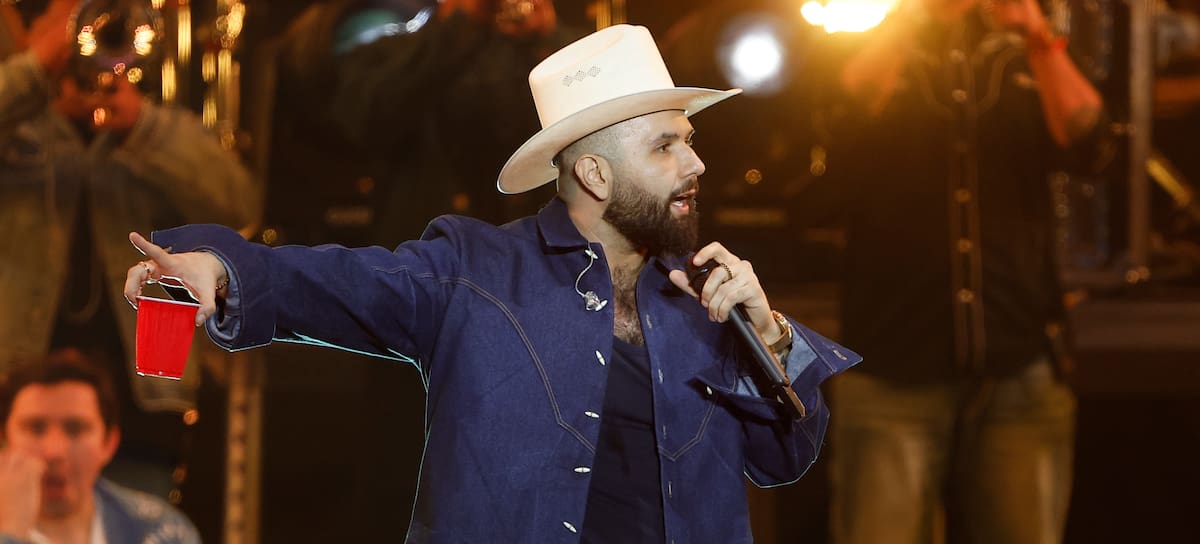 Carín León actuando en Hermosillo, México en 2026. / Norte Photo/Getty