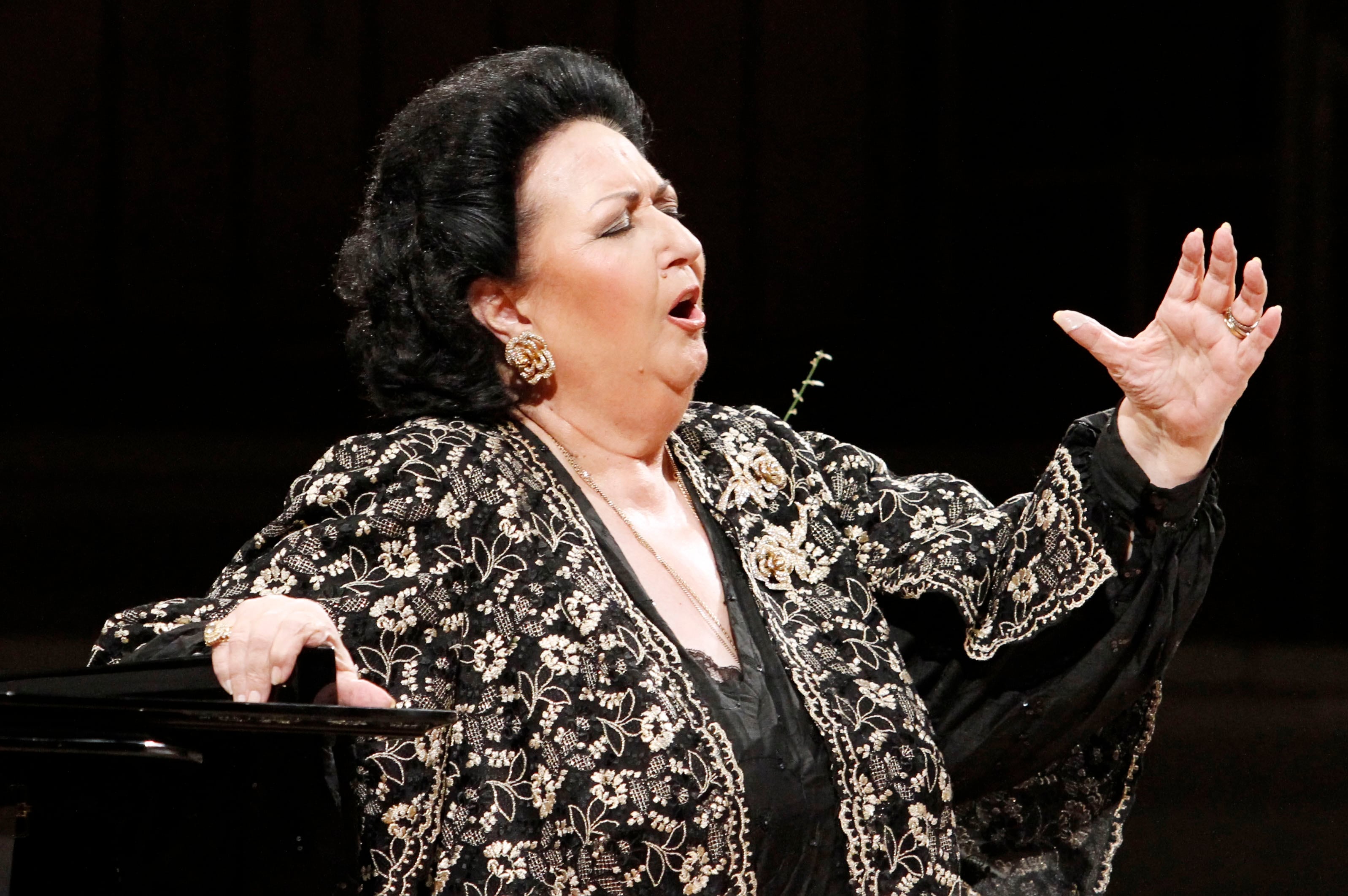 Montserrat Caballé en un concierto