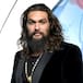 CRÍTICAS A JASON MOMOA POR NO LUCIR ABDOMINALES EN LA PLAYA