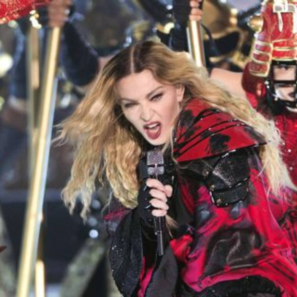 Se corta la luz en pleno show de Madona