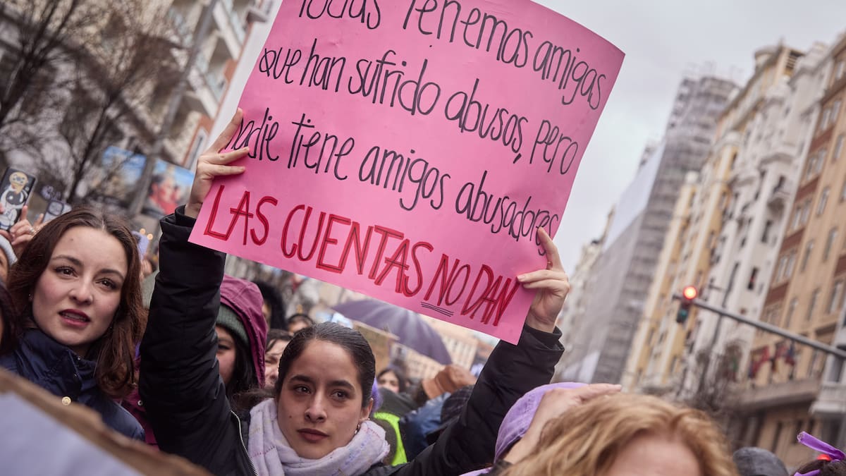 35 frases y versos de canciones para tus carteles y pancartas de la manifestación del 8M 2026