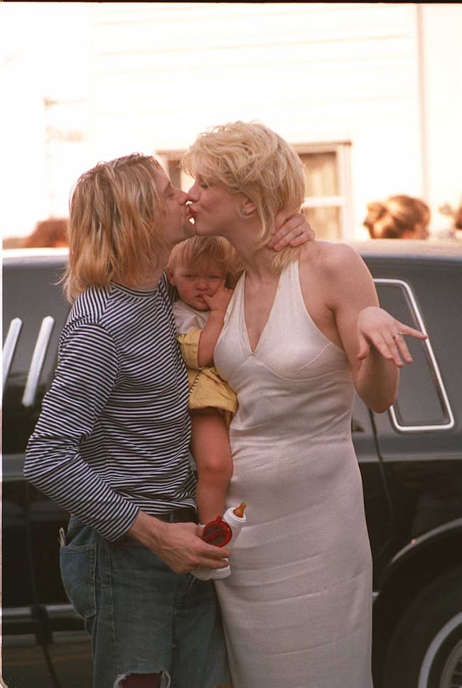 Kurt Cobain y Courtney Love con su hija Frances