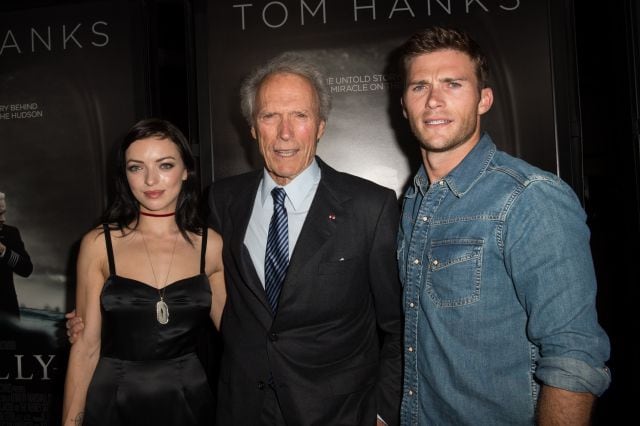 La actriz y modelo Francesca Eastwood, el director Clint Eastwood y el actor  Scott Eastwood acuden al estreno de &#039;Sully&#039; en septiembre de 2016