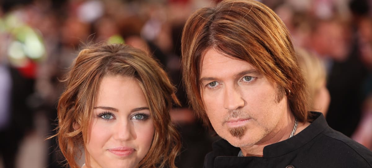 LONDON - APRIL 23: Actress Miley Cyrus and father Billy Ray Cyrus arrives at the UK film premiere of 'Hannah Montana: The Movie' held at the Odeon, Leicester Square on April 23, 2009 in London, England. (Photo by Tim Whitby/Getty Images)