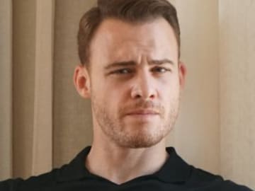 Kerem Bürsin: lo más difícil de Love is in the air y la actriz de La Casa de Papel con la que quiere trabajar