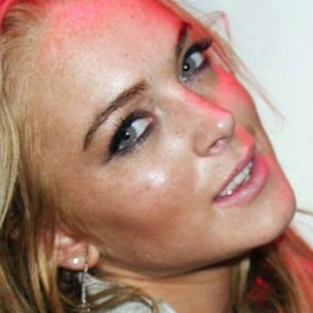 ¡Lindsay Lohan perdió un dedo!
