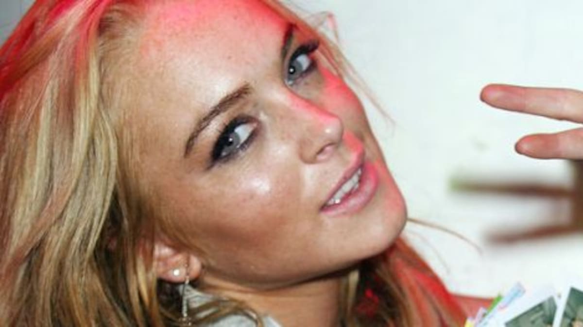 ¡Lindsay Lohan perdió un dedo!