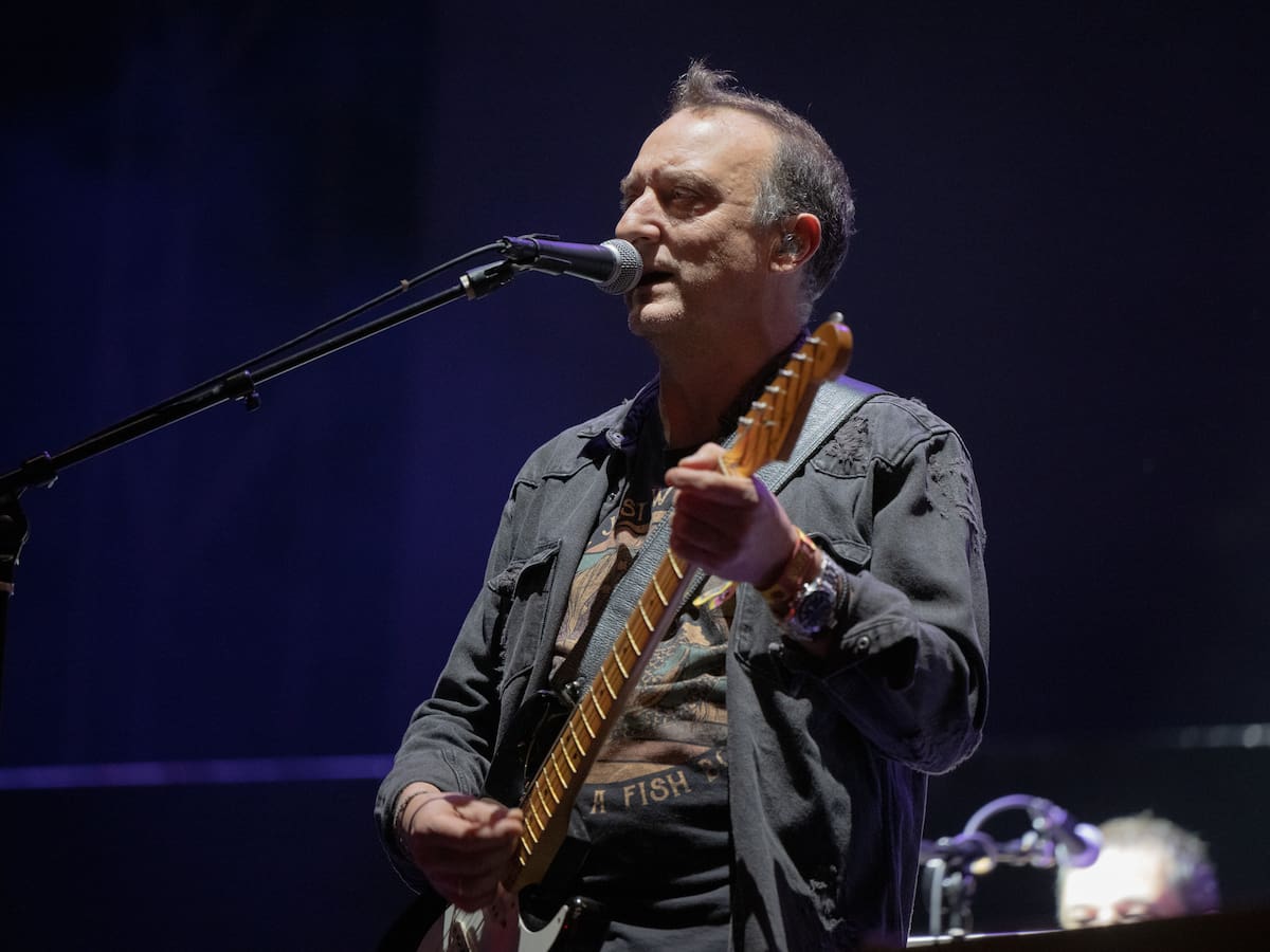 Dani Mezquita, de Hombres G, celebra su cumpleaños con Bad Bunny y comparte su opinión sobre el puertorriqueño
