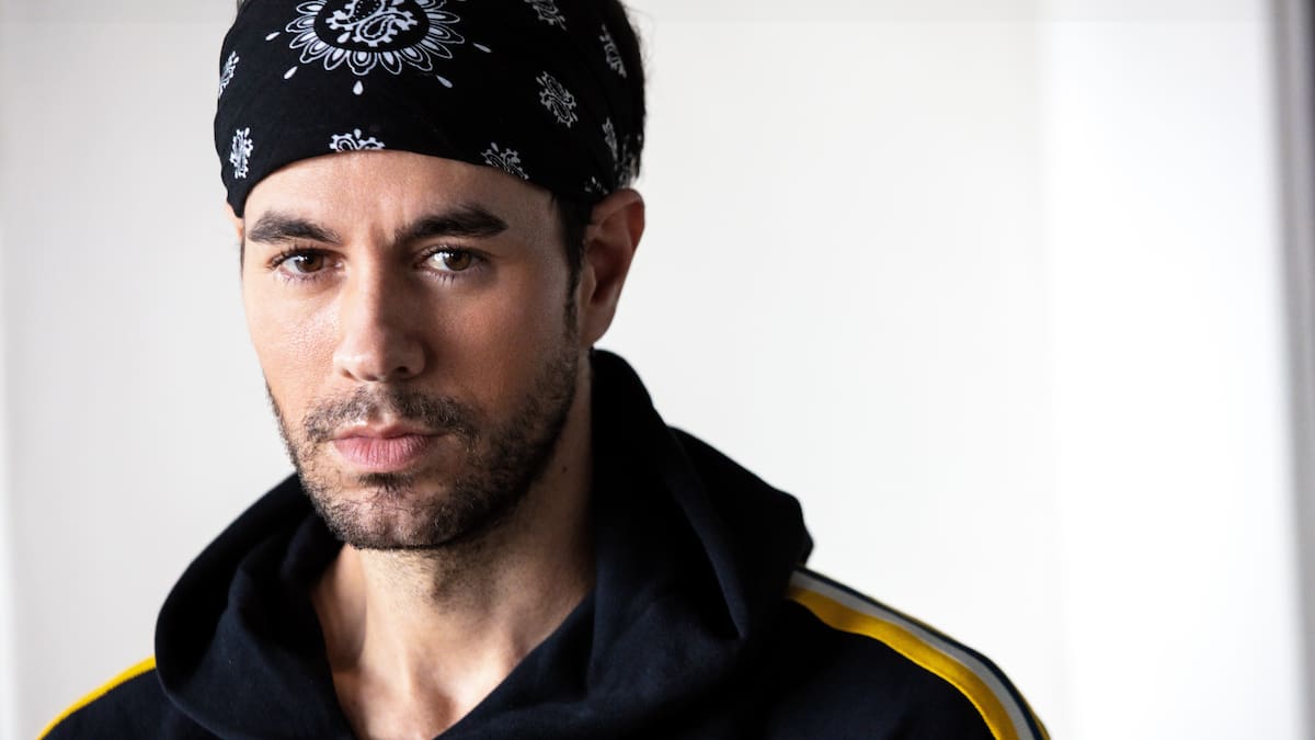 Enrique Iglesias sorprende con una foto familiar poco habitual en él