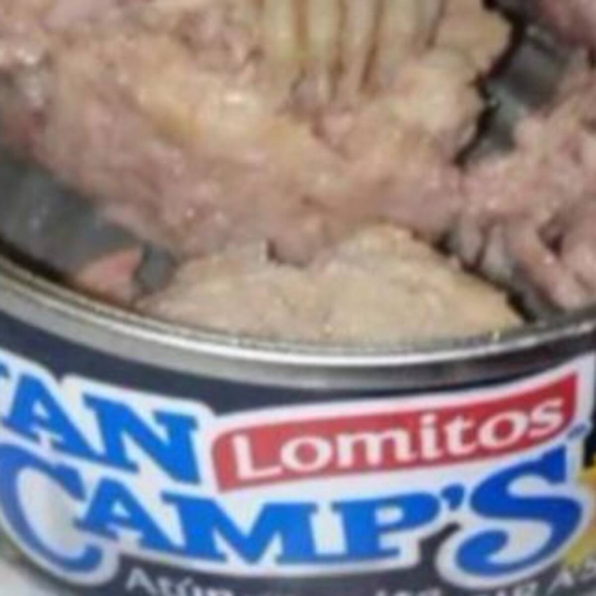 Abrió una lata de atún y encontró algo que no esperaba