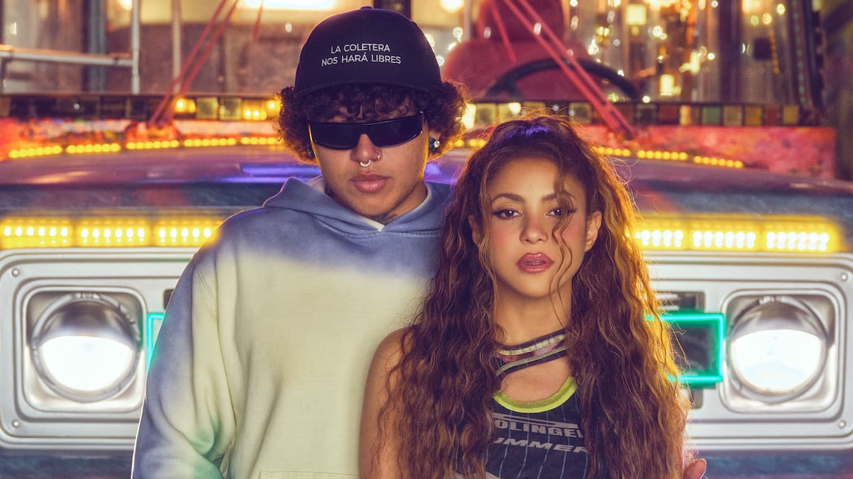 Shakira y Beéle rinden homenaje a su barranquilla natal, entre lobos y gorilas, en el videoclip de ‘Algo Tú’