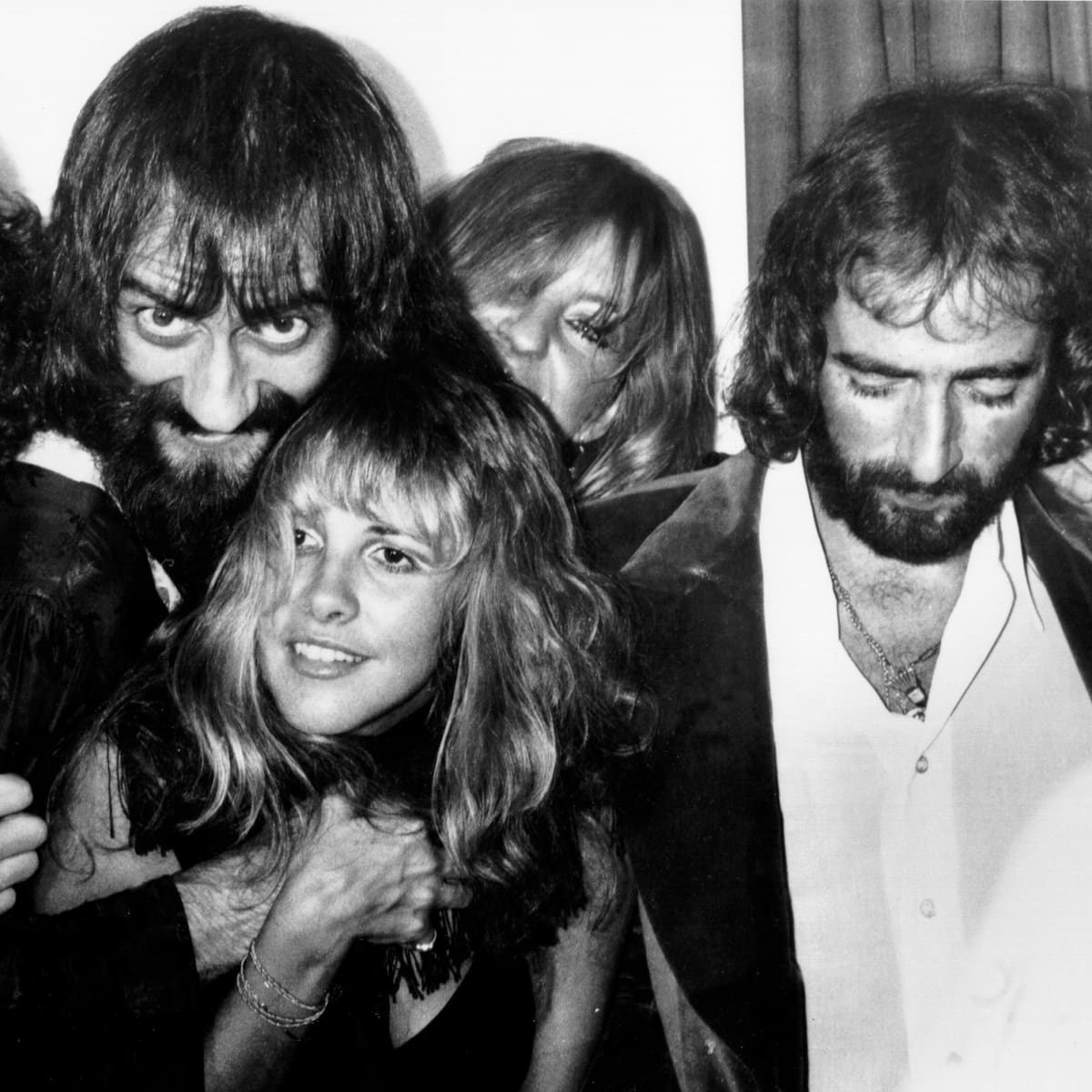 Fleetwood Mac: Sobre una cama de terciopelo negro, Stevie Nicks derramó todo el dolor de su corazón en ‘Dreams’