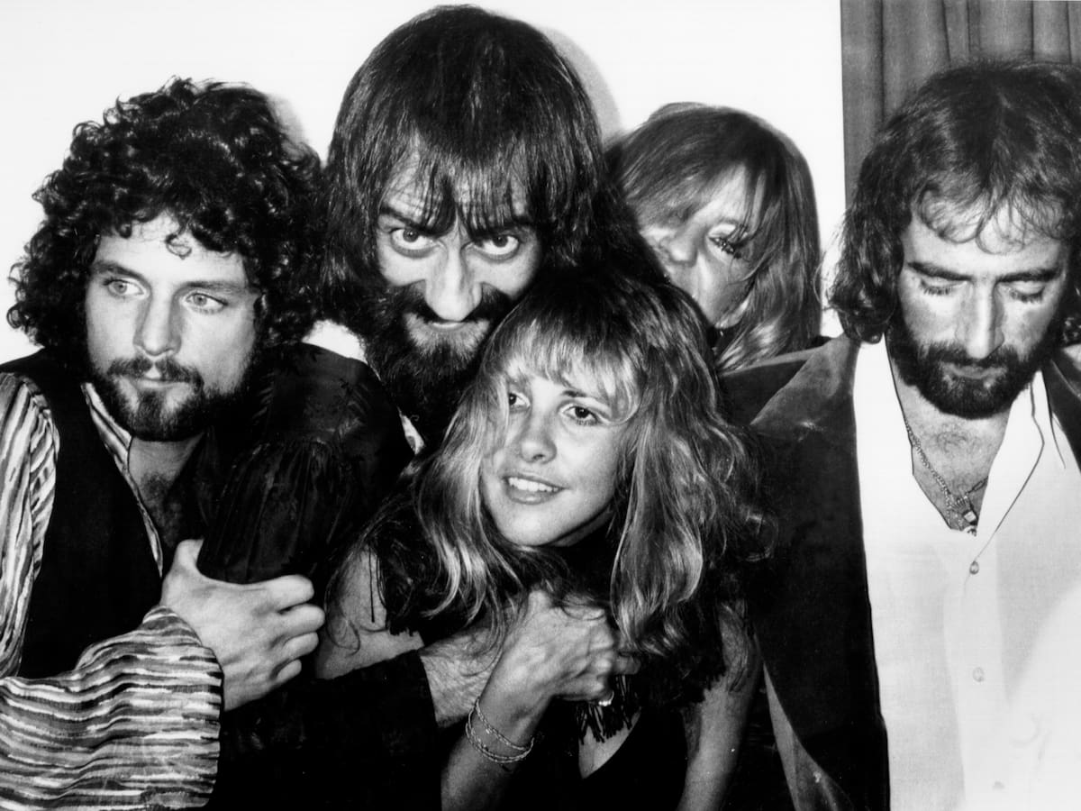 Fleetwood Mac: Sobre una cama de terciopelo negro, Stevie Nicks derramó todo el dolor de su corazón en ‘Dreams’