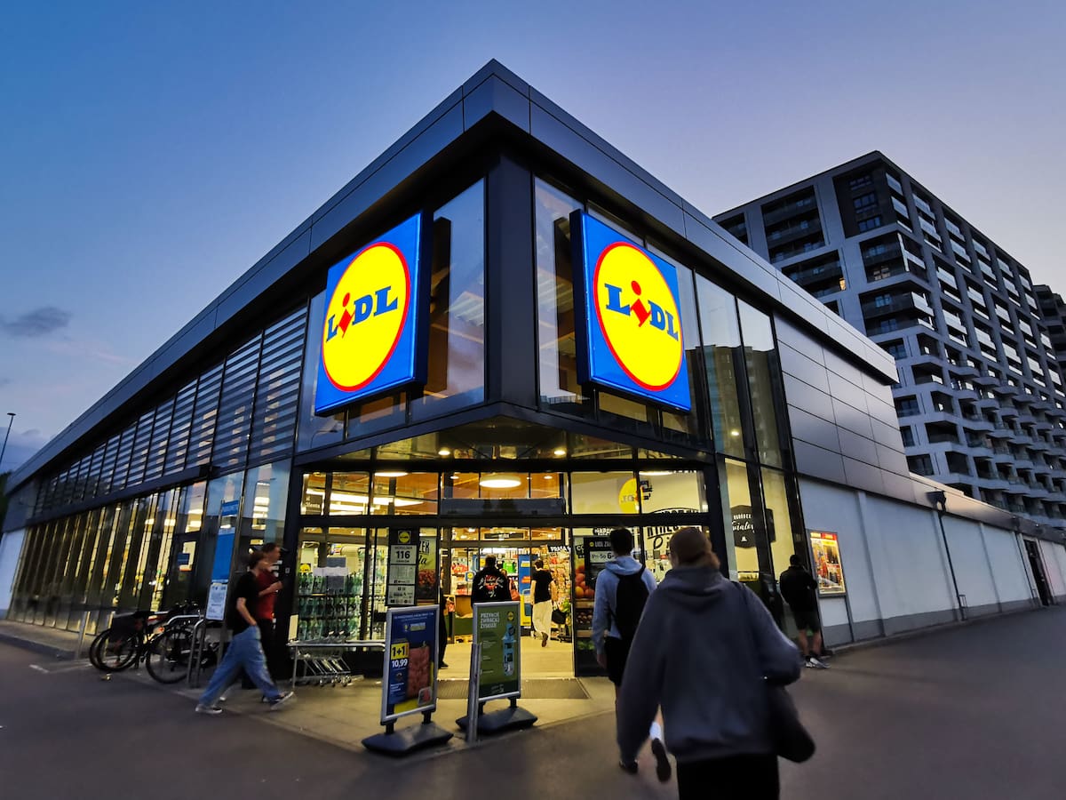 ¿Qué supermercados abren el Viernes Santo, 3 de abril 2026? Estos son los horarios de Mercadona, Lidl y Carrefour, entre otros