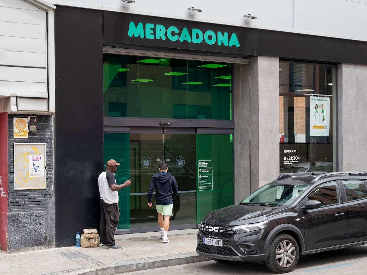 Qué Supermercados abren el Día de Andalucía 2026: horario del Mercadona, Lidl y Carrefour, 28 de febrero