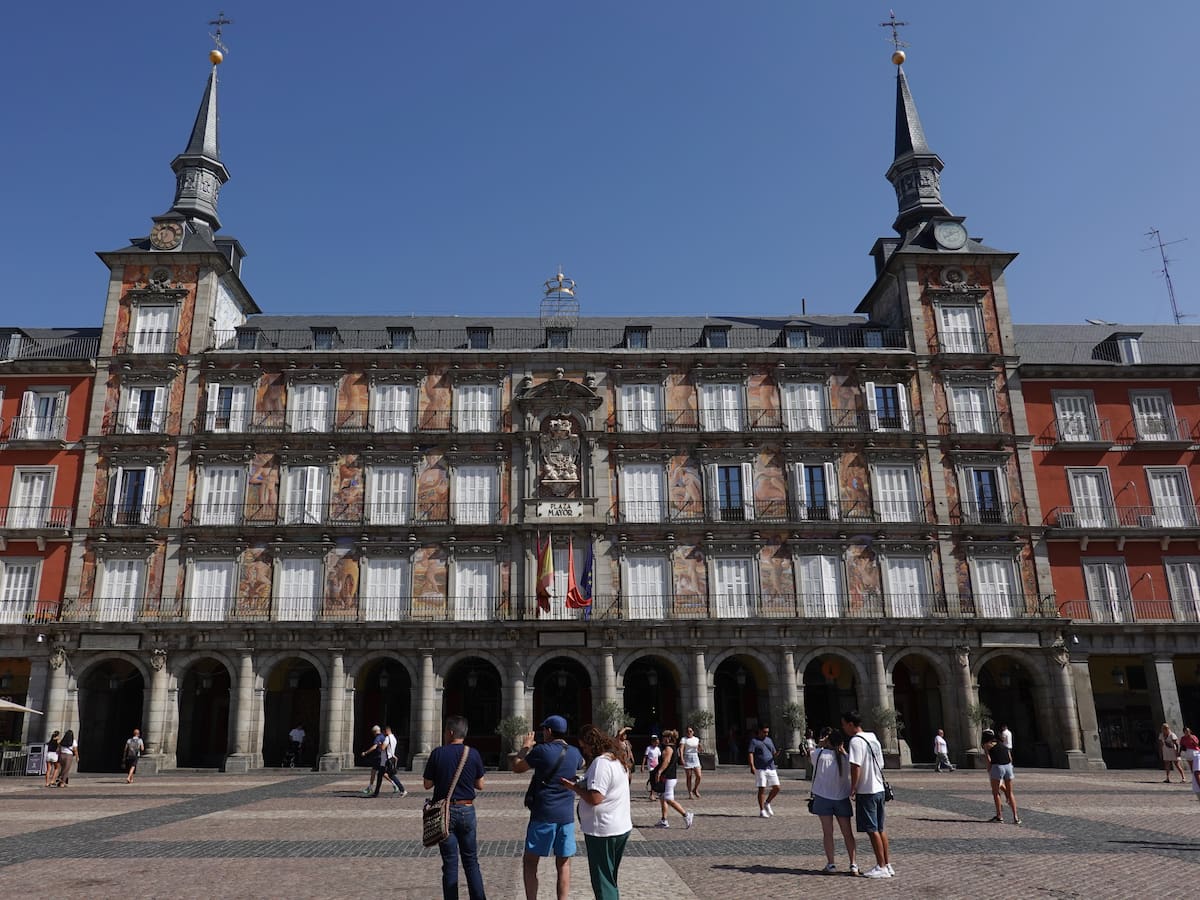 ¿Adiós al calor? La Aemet alerta de la bajada momentánea de temperaturas en Madrid